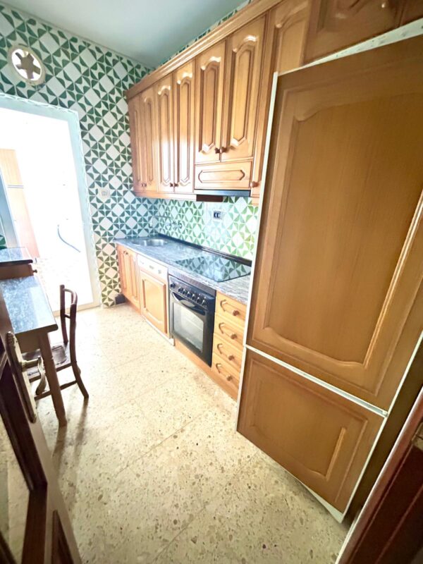 VENTA DE PISO CALLE SAGASTA - Imagen 3