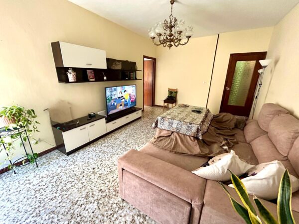 VENTA DE PISO ZONA AV. DE LA LIBERTAD - Imagen 7