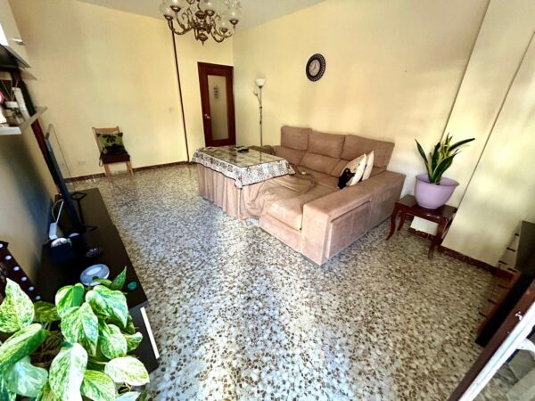 VENTA DE PISO ZONA AV. DE LA LIBERTAD - Imagen 9