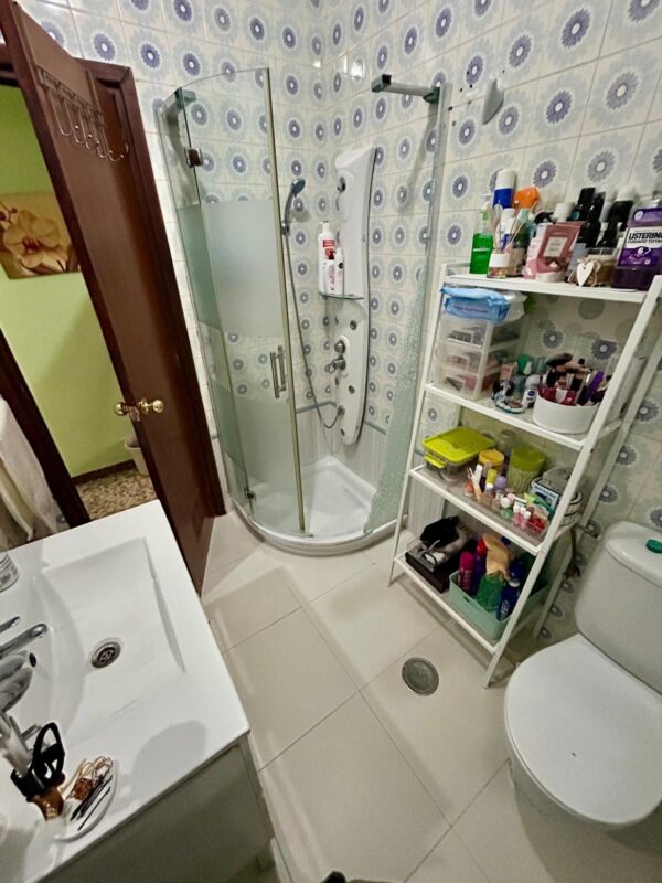 VENTA DE PISO ZONA AV. DE LA LIBERTAD - Imagen 13