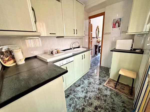 Chalet adosado en venta en calle Reyes Católicos - Imagen 9
