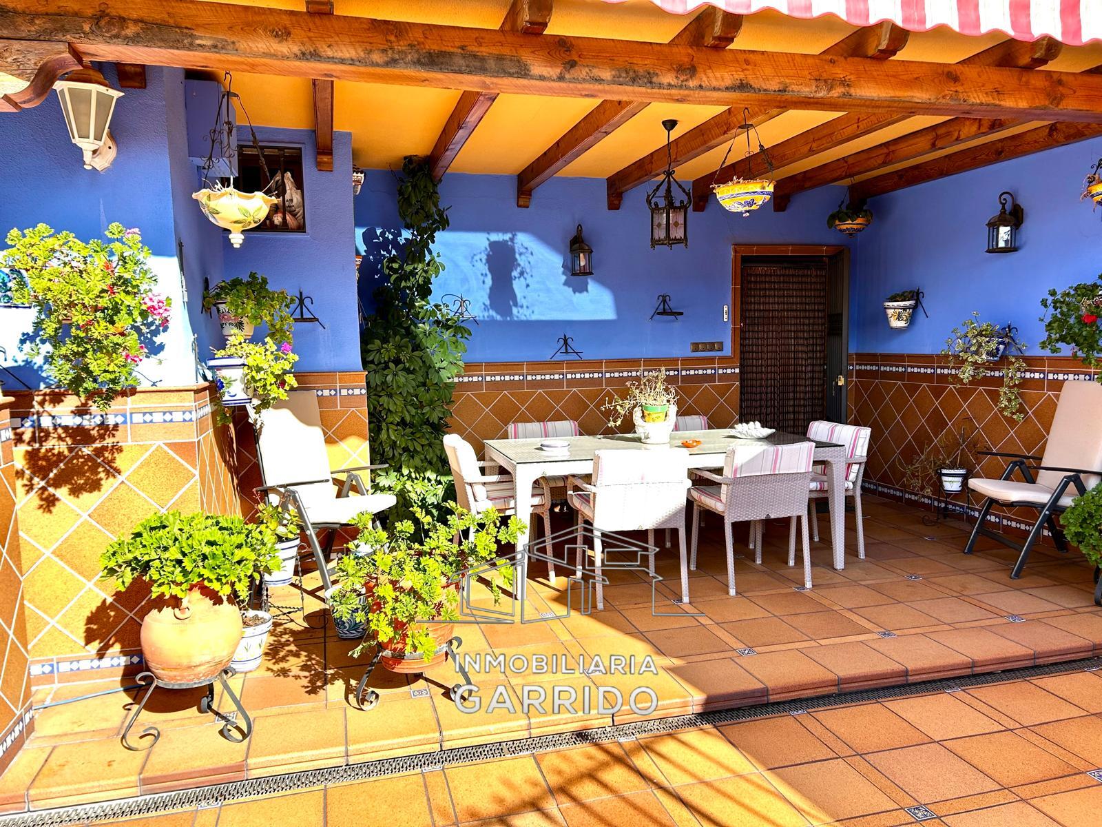 Chalet adosado en venta en Avenida Libertad - Imagen 2