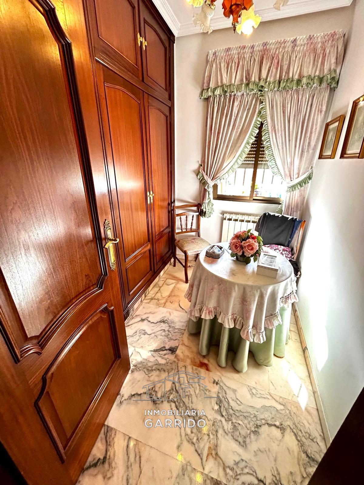Chalet adosado en venta en Avenida Libertad - Imagen 42