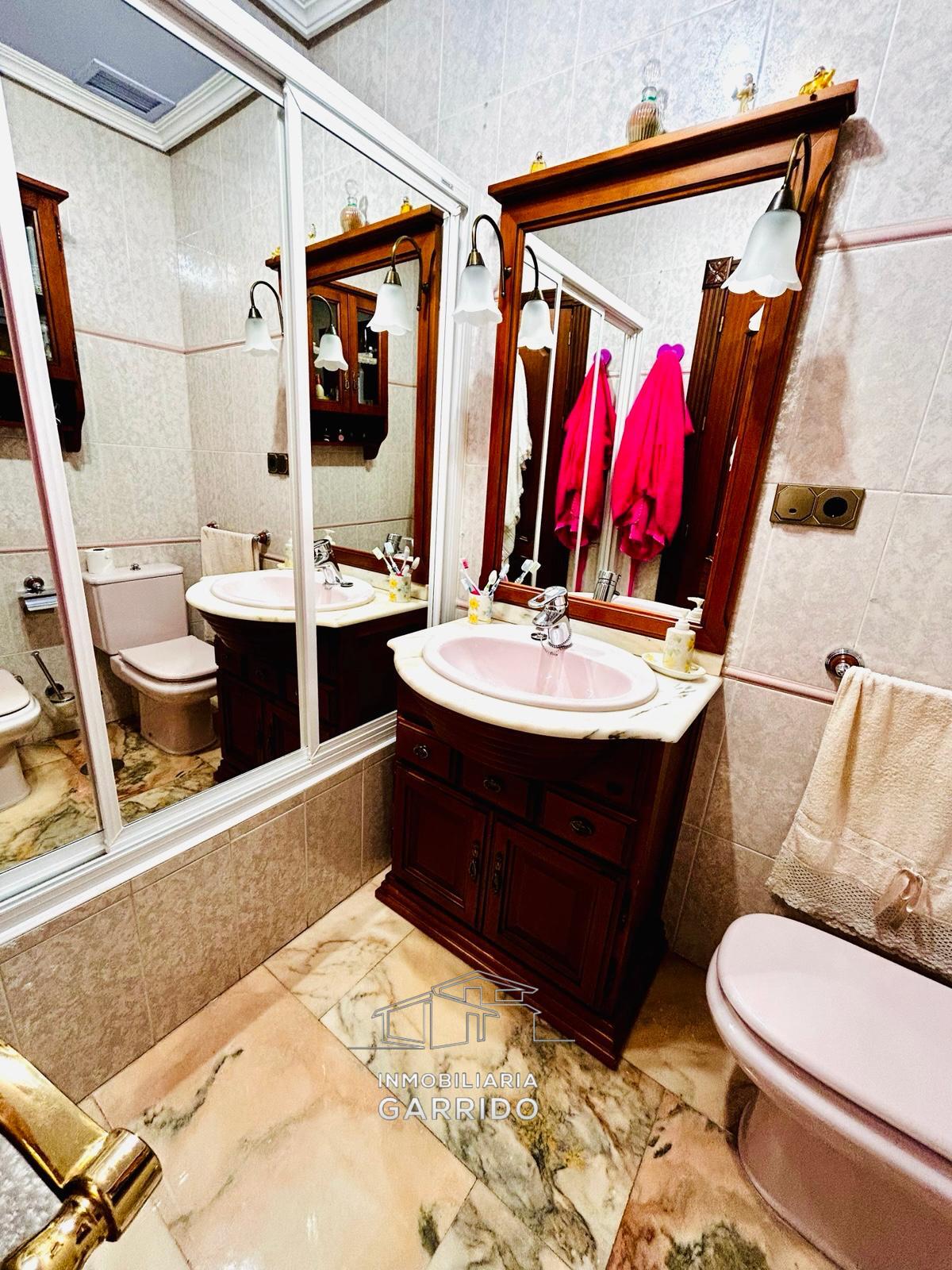 Chalet adosado en venta en Avenida Libertad - Imagen 35